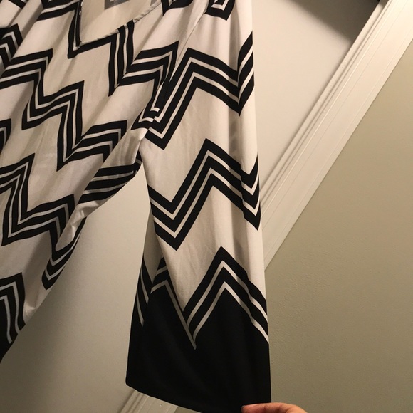 Statement shirt (with option for matching pants) - Picture 5 of 5